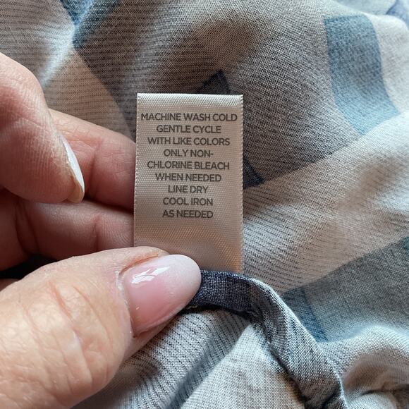 Avenue Blue Checked Long Sleeve W/ Front Pocket Cottage Pullover Plus 22/24 - Picture 7 of 8